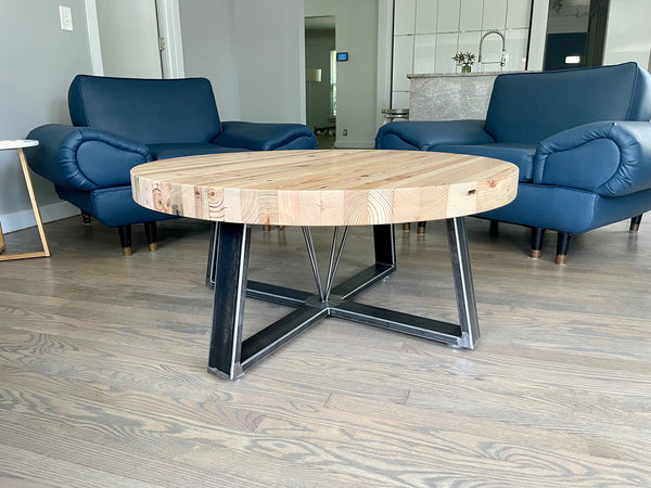 Grand Circus Modern Farmhouse Reclaimed Wood Round Dining Table