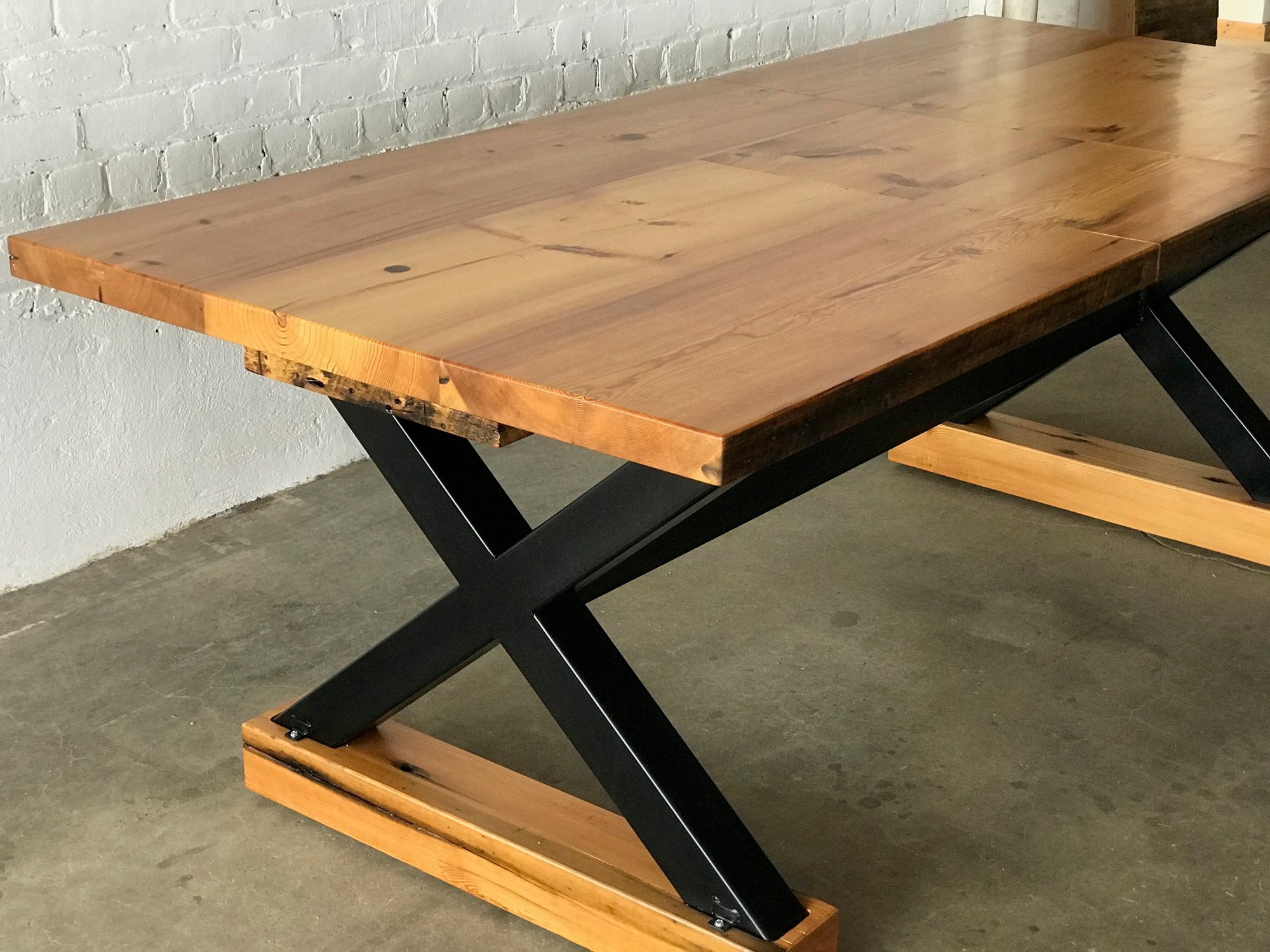 Lafayette Extendable Table - Natural Finish